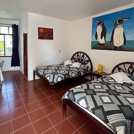 Hotel Isla Del Descanso Puerto Villamil Buitenkant foto