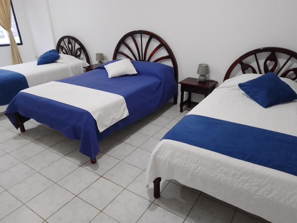 Hotel Isla Del Descanso Puerto Villamil Buitenkant foto