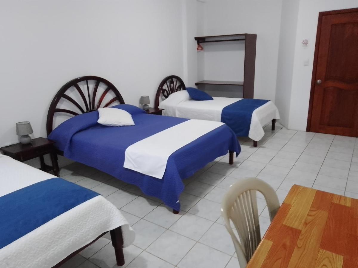 Hotel Isla Del Descanso Puerto Villamil Buitenkant foto