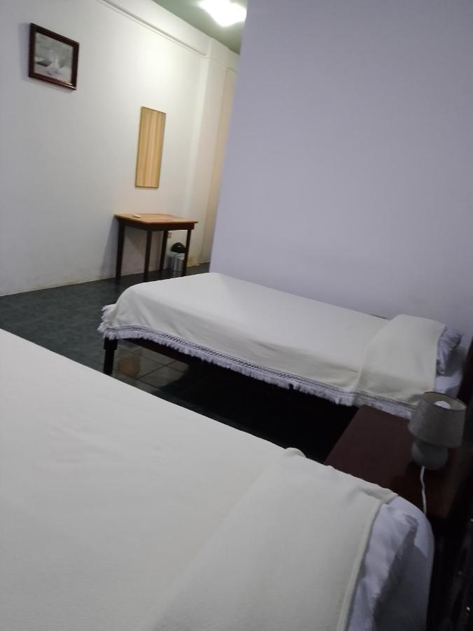 Hotel Isla Del Descanso Puerto Villamil Buitenkant foto