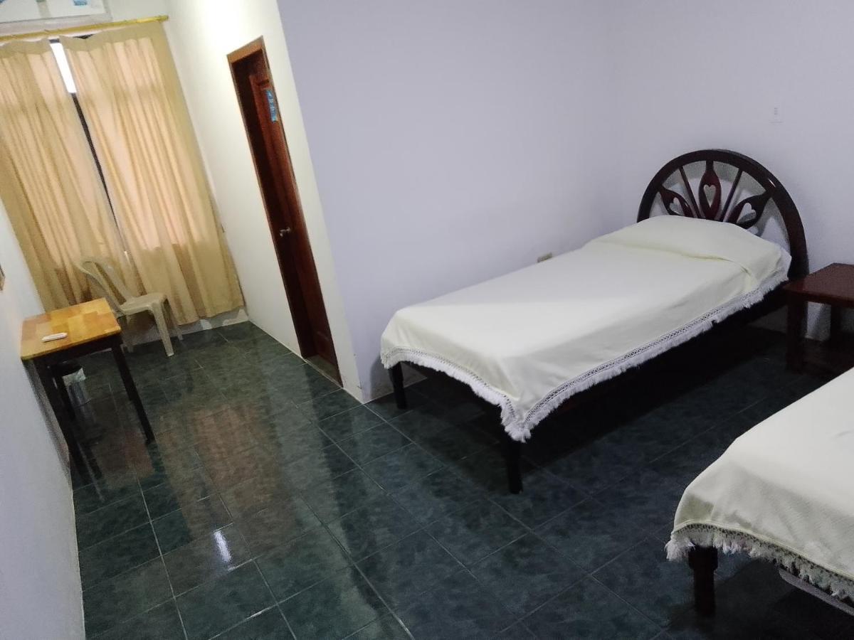 Hotel Isla Del Descanso Puerto Villamil Buitenkant foto