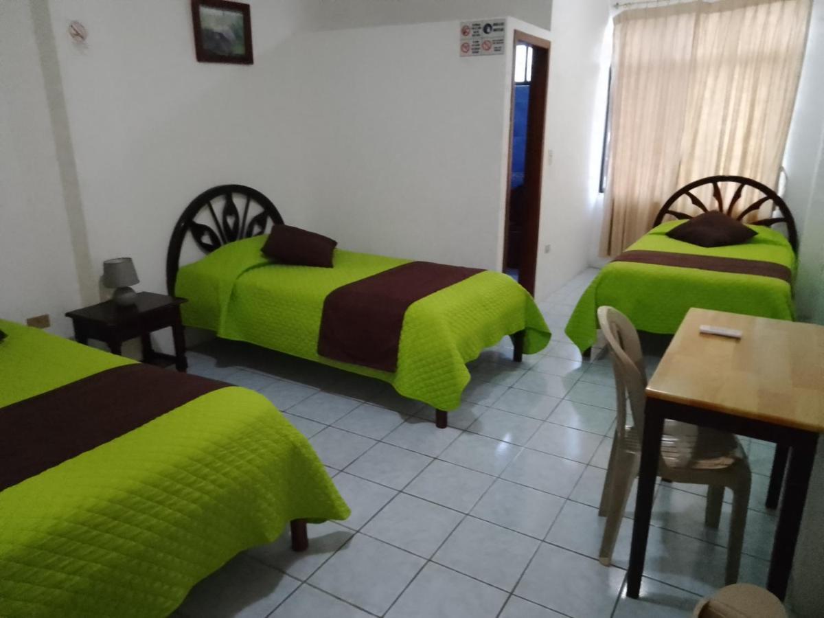 Hotel Isla Del Descanso Puerto Villamil Buitenkant foto