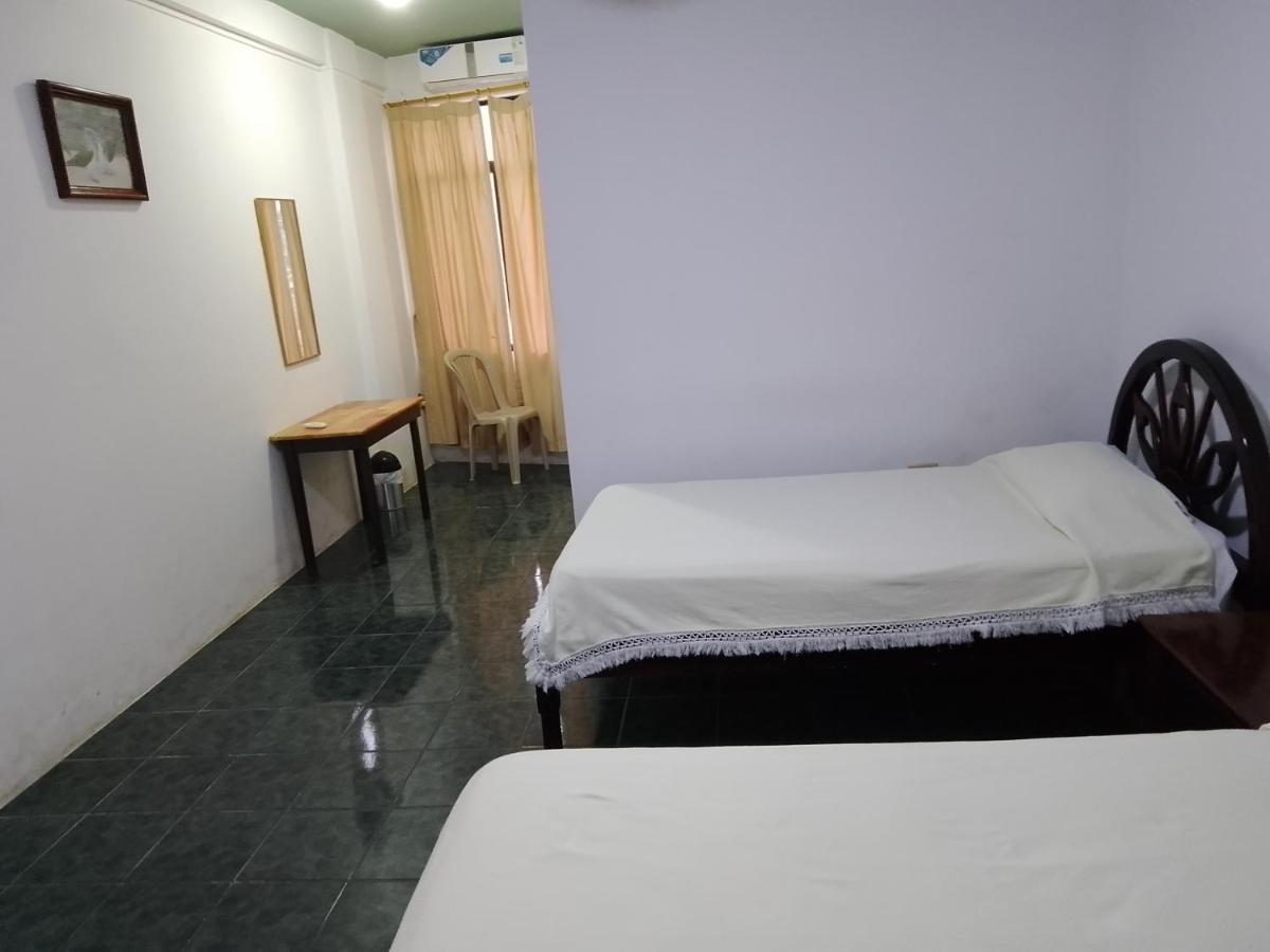 Hotel Isla Del Descanso Puerto Villamil Buitenkant foto