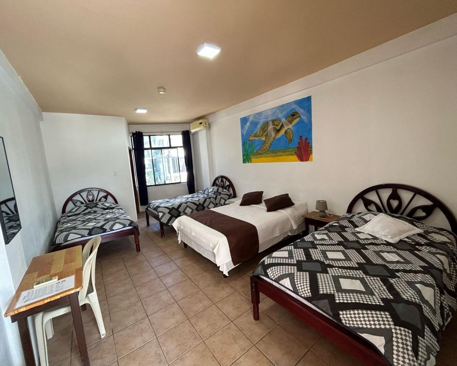Hotel Isla Del Descanso Puerto Villamil Buitenkant foto